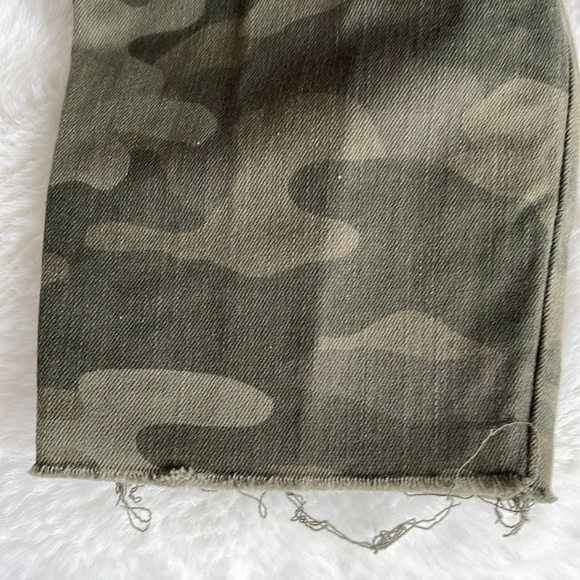 NWOT Gap true skinny jeans in green camo - Picture 5 of 5